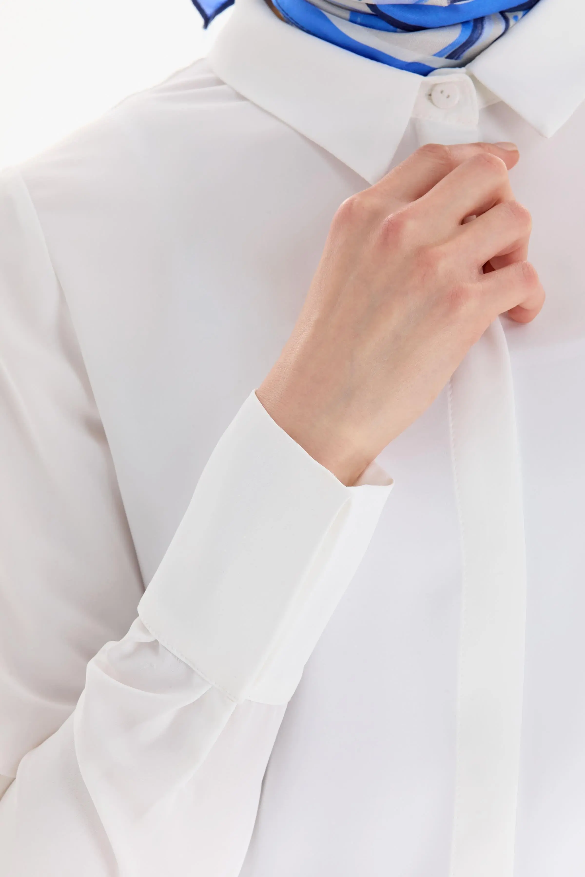 Gizli Patlı Basic Gömlek - Ekru - Image 3