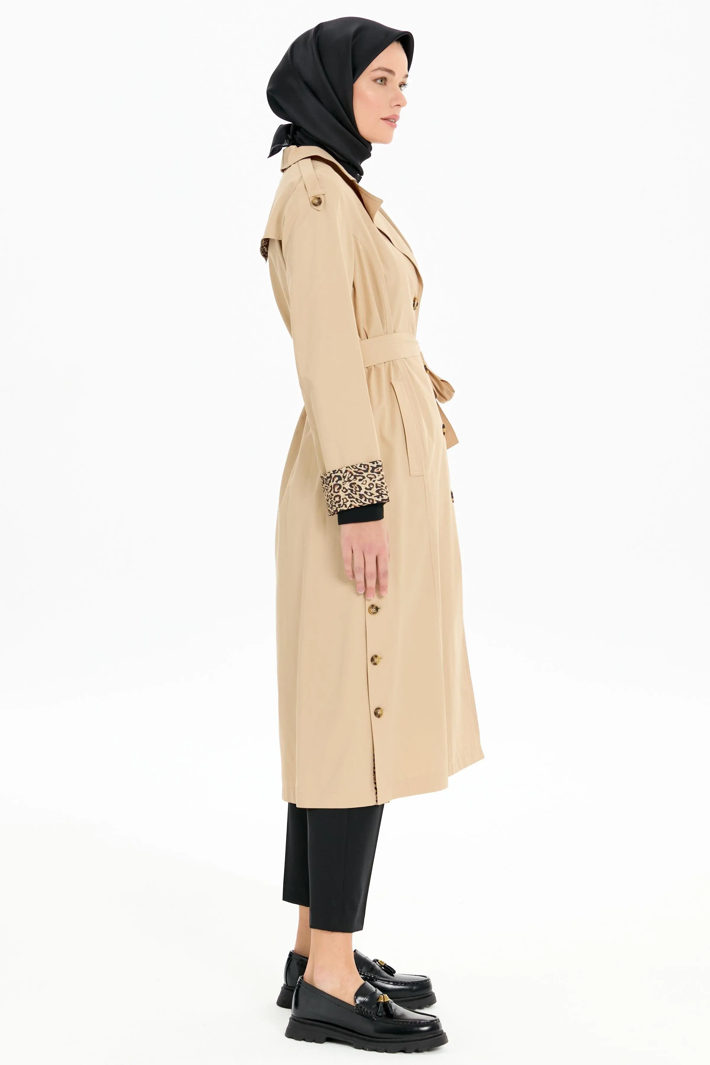 Leopar Garnili Yırtmaç Detaylı Trençkot - Bej - Image 3